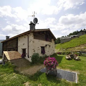 Mountain Scoiattolo By Chalet